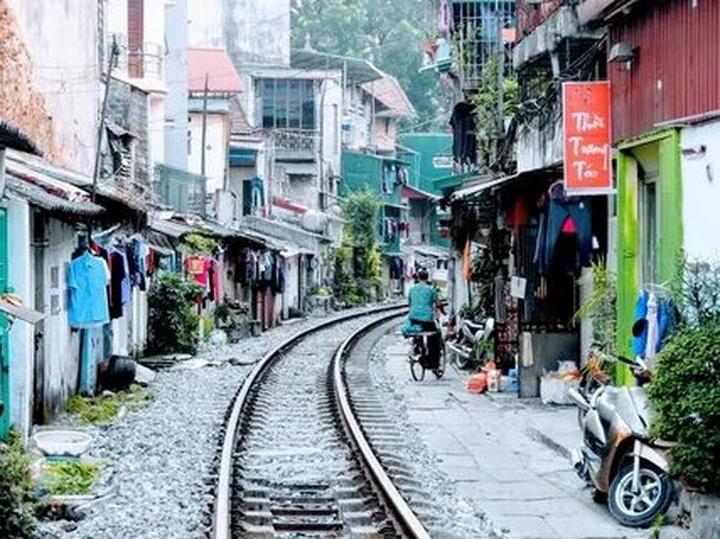 Phân tích SWOT Hotspot Matrix: Triển vọng và Thách thức trong Thị trường Video Ngắn
