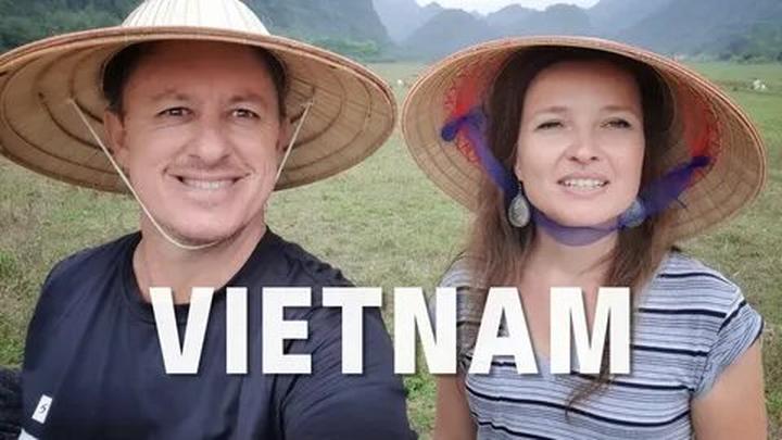 Từ Gần 300 bé mẫu giáo